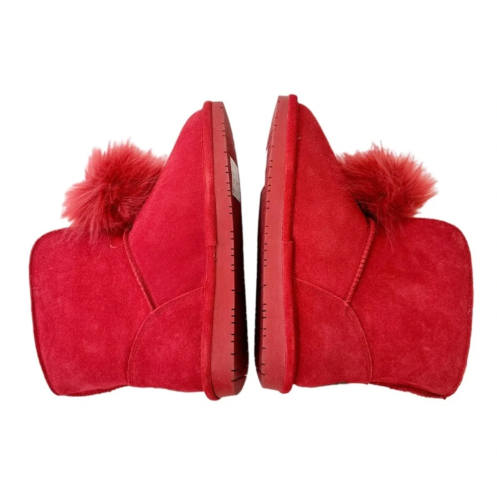 BEARPAW Libby Booties Ankle Boot Suede Shearling Sheepskin Pom Pom Sz 7 Magenta